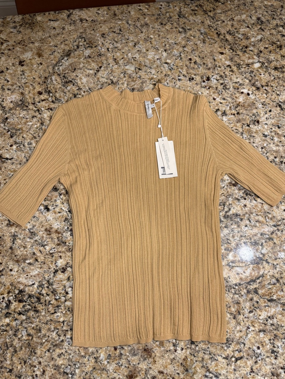 NWT Women’s Vince Variegated Short-Sleeve Ribbed Knit Top size MEDIUM Sesami
